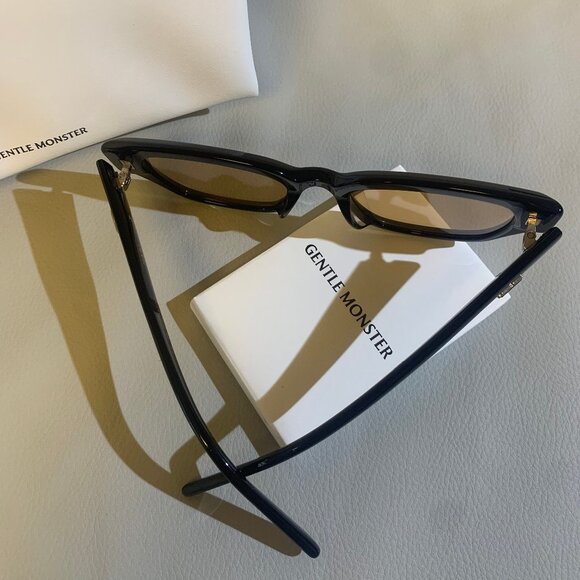 Gentle Monster NABI Sunglasses - Picture 5 of 8